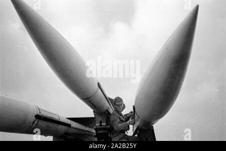 Foto Serie bei einem Besuch bei einer Einheit der Bundeswehr in Delmenhorst, dass mit Hawk flugabwehrraketen ausgestattet ist. Undatiertes Foto. Stockfoto