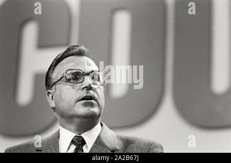 Deutschland. Saarbruecken. Parteitag der CDU. 1971. Ministerpräsident Helmut Kohl bei seiner Anwendung Rede für das Amt des Vorsitzenden. Stockfoto