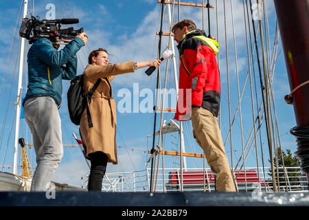 Amsterdam, Niederlande. 02 Okt, 2019. AMSTERDAM, 02-10-2019, Kaap de Groene Hoop, viel Aufmerksamkeit der Medien vor dem Segeln. Credit: Pro Schüsse/Alamy leben Nachrichten Stockfoto