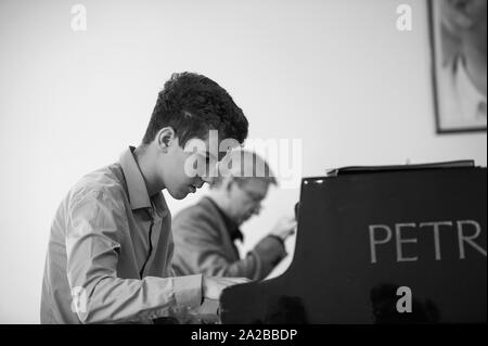 Master Class von Vladimir Ovchinnikov am Institut der Künste der Stadt Wladiwostok Musik Stockfoto