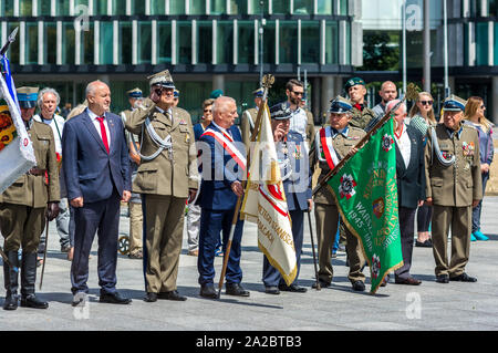 Polen, Warschau: Änderung der Ehrengarde-Zeremonie am Grab des unbekannten Soldaten. Stockfoto