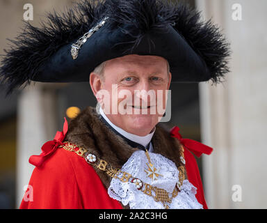 London, GB, 2. Oktober 2019 Wahl der neuen Bürgermeister der Stadt London, William Russell. Die aktuelle Oberbürgermeister Stadtrat Peter Estlin Credit Ian DavidsonAlamy leben Nachrichten Stockfoto