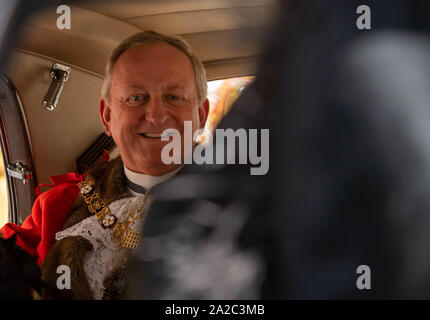 London, GB, 2. Oktober 2019 Wahl der neuen Bürgermeister der Stadt London, William Russell. Die aktuelle Oberbürgermeister Stadtrat Peter Estlan Credit Ian DavidsonAlamy leben Nachrichten Stockfoto