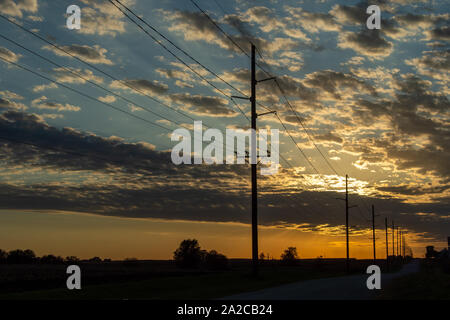 Eine September Sonnenuntergang in der Polk County, Iowa. Stockfoto