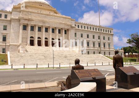 Bronze Statuen von Franklin D Roosevelt und Harry Truman, zwei der neun Statuen feiert die neun US-Präsidenten Puerto Rico besucht zu haben. Stockfoto