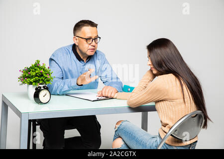 Junge Mädchen an der Rezeption bei der Psychologe Stockfoto