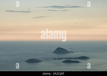 Cagarras Islands an der Küste von Ipanema, Rio de Janeiro Stockfoto