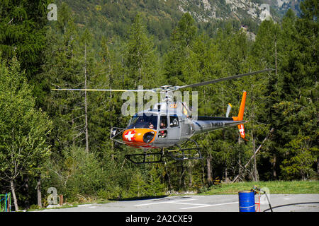 Private mountain helicopter vom Argentiere DZ, Chamonix-Mont-Blanc, Haute-Savoie, Frankreich Stockfoto