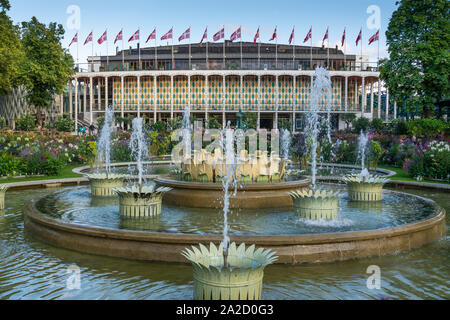 Der Tivoli Concert Hall und Brunnen, Kopenhagen, Dänemark. Stockfoto