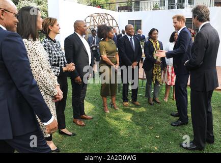 Johannesburg, Südafrika. 02 Okt, 2019. Harry und Meghan, Herzog und die Herzogin von Sussex in Johannesburg am 02 Oktober, 2019, eine kreative Industrien und Unternehmen die Teilnahme an der Rezeption des britischen Hohen Kommissars residenceCredit: Albert Nieboer/Niederlande/Point de Vue |/dpa/Alamy leben Nachrichten Stockfoto