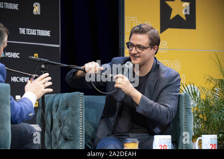 Austin, Texas, USA. 28 Sep, 2019. Journalist Chris Hayes von MSNBC stellt seinen Podcast mit US-Senator Ted Cruz von Texas während einer Texas Tribune Festival in Austin. Cruz meist verteidigt Donald Trump, aber nicht aus anderen Präsidentendurchlauf seiner eigenen 2024. Credit: Bob Daemmrich/ZUMA Draht/Alamy leben Nachrichten Stockfoto