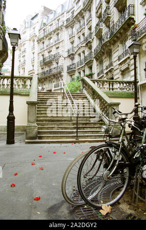 Paris Staircase - Rue Armand Gauthier Stockfoto