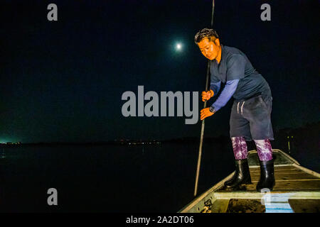 Takiya - ryo Unterwasserjagd auf See Hanama, Hamamatsu, Japan Stockfoto