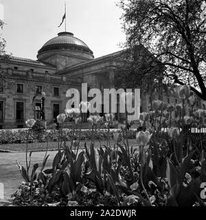 Das Kurhaus in Wiesbaden, Deutschland 1930er Jahre. Die Wiesbadener Kurhaus, Deutschland 1930. Stockfoto