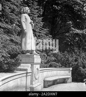 Denkmal des Komponisten Franz Liszt in Weimar, Deutschland 1930er Jahre. Denkmal des Komponisten Franz Liszt in Weimar, Deutschland 1930. Stockfoto