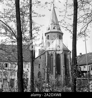 Stiftskirche St. Martin und St. Maria Sterben in Kaiserslautern, Deutschland 1930er Jahre. St. Martin und St. Mary's Stiftskirche in Kaiserslautern, Deutschland 1930. Stockfoto