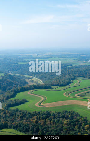 Luftaufnahme des ländlichen Wisconsin auf einer Spätsommer morgen. In der Nähe von Hillpoint, Wisconsin. Stockfoto