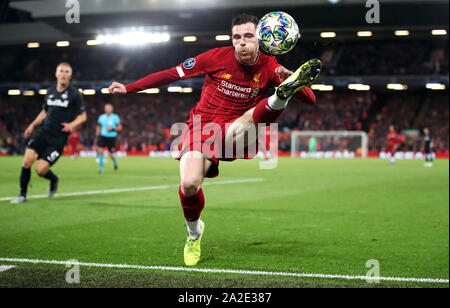 Liverpools Andrew Robertson in Aktion während der UEFA Champions League Gruppe E Match in Liverpool, Liverpool. Stockfoto