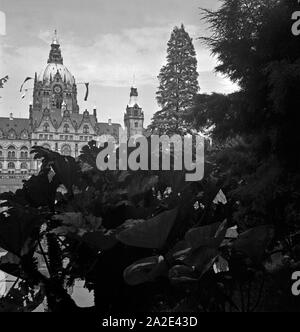 Blick auf das Neue Rathaus in Hannover, Deutschland 1930er Jahre. Blick auf das neue Rathaus der Stadt Hannover, Deutschland 1930. Stockfoto