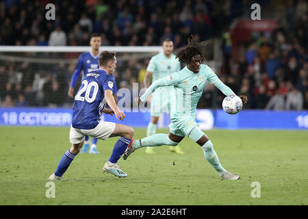 Cardiff, Großbritannien. 02 Okt, 2019. Helle Osayi-Samuel der Queens Park Rangers während der efl Sky Bet Championship Match zwischen Cardiff City und Queens Park Rangers an der Cardiff City Stadium, Cardiff, Wales am 2. Oktober 2019. Foto von Dave Peters. Nur die redaktionelle Nutzung, eine Lizenz für die gewerbliche Nutzung erforderlich. Keine Verwendung in Wetten, Spiele oder einer einzelnen Verein/Liga/player Publikationen. Credit: UK Sport Pics Ltd/Alamy leben Nachrichten Stockfoto