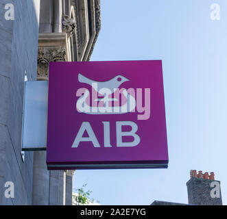 Ein Allied Irish Bank unterzeichnen, Symbol. Allied Irish Bank ist einer der wichtigsten irischen Banken. Stockfoto