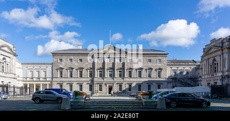 Leinster House, Kildare Street, dem Sitz des Oireachtas, das Parlament von Irland. Stockfoto