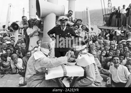 Eine Kreuzfahrt nach Norwegen, Deutsches Reich 30er Jahre. Eine Kreuzfahrt nach Norwegen, Deutschland 1930. Stockfoto