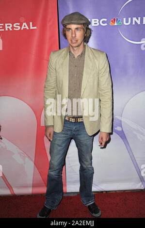 In Pasadena, Kalifornien. Januar 15, 2011: Dax Shepard in der NBC Universal Winter 2011 Presse Rundgang im Langham Huntington Hotel, Pasadena. © 2011 Paul Smith/Featureflash Stockfoto