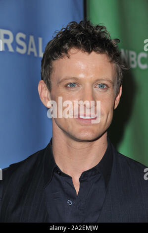 In Pasadena, Kalifornien. Januar 13, 2011: David Lyons - Star des "Cape", die in die NBC Universal Winter 2011 Presse Rundgang im Langham Huntington Hotel, Pasadena. © 2011 Paul Smith/Featureflash Stockfoto