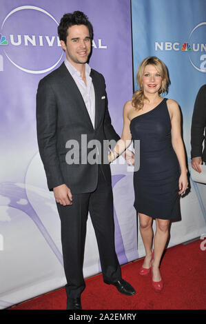 In Pasadena, Kalifornien. Januar 14, 2011: Mary Elizabeth Ellis & David Walton-Stars der "Perfekte Paare", die in die NBC Universal Winter 2011 Presse Rundgang im Langham Huntington Hotel, Pasadena. © 2011 Paul Smith/Featureflash Stockfoto