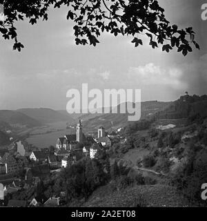 Blick von einer Anhöhe auf die Kleinstadt Horb am Neckar, Deutschland 1930er Jahre. Blick von einem Hügel in der Stadt Horb am Neckar, Deutschland 1930. Stockfoto