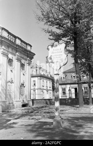 Die ehemalige Residenz der Fürstbischöfe von Speyer Schloss Bruchsal, Deutschland 1930er Jahre. Die ehemalige Residenz der Fürstbischöfe von Speyer, das Bruchsaler Schloss, Deutschland 1930. Stockfoto