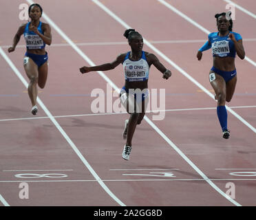 Doha, Katar. 02 Okt, 2019. Dina Asher-Smith gewinnt 200 m Goldmedaille bei den IAAF Weltmeisterschaften im Khalifa International Stadium. Credit: SOPA Images Limited/Alamy leben Nachrichten Stockfoto