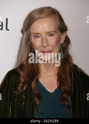 Oktober 2, 2019, New York City, New York, USA: die Schauspielerin Frances Conroy die 2019 New York Film Festival Premiere von 'Joker' in der Alice Tully Hall im Lincoln Center statt. (Bild: © Nancy Kaszerman/ZUMA Draht) Stockfoto