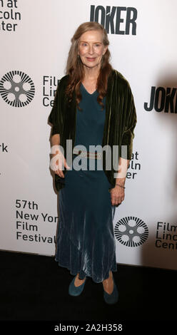 Oktober 2, 2019, New York City, New York, USA: die Schauspielerin Frances Conroy die 2019 New York Film Festival Premiere von 'Joker' in der Alice Tully Hall im Lincoln Center statt. (Bild: © Nancy Kaszerman/ZUMA Draht) Stockfoto