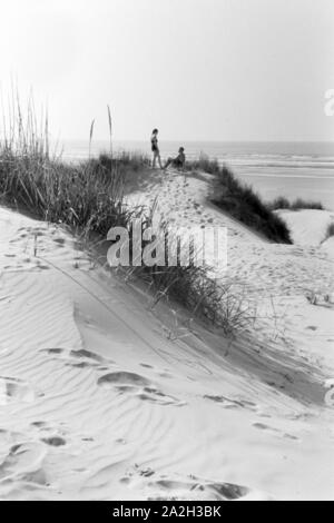 Sommerferien auf der Nordseeinsel Juist, Deutsches Reich 30er Jahre. Sommer Urlaub auf der Nordsee Insel Juist, Deutschland 1930. Stockfoto