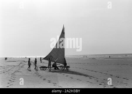 Sommerferien auf der Nordseeinsel Juist, Deutsches Reich 30er Jahre. Sommer Urlaub auf der Nordsee Insel Juist, Deutschland 1930. Stockfoto