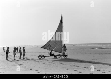 Sommerferien auf der Nordseeinsel Juist, Deutsches Reich 30er Jahre. Sommer Urlaub auf der Nordsee Insel Juist, Deutschland 1930. Stockfoto