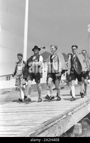 Sommerferien auf der Nordseeinsel Borkum, Deutsches Reich 30er Jahre. Sommer Urlaub auf der Nordseeinsel Borkum, Deutschland 1930. Stockfoto