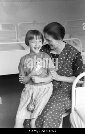 Kindheitsszenen im Deutschen Reich der 1930er Jahre. Szenen aus der Kindheit in Deutschland in den 1930er Jahren. Stockfoto