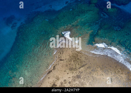 Luftaufnahme der Küstenregion in der Nähe von Cloud 9 Surf Area, Siargao, Philippinen Stockfoto