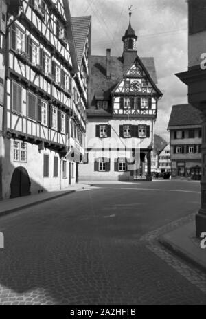 Ein Ausflug nach Bad Urach, Deutsches Reich 30er Jahre. Eine Reise nach Bad Urach, Deutschland 1930. Stockfoto