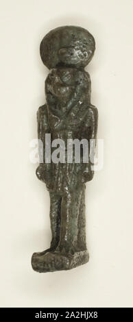 Amulett des Gottes Horus, 3. Zwischenzeit, Dynastie 21 - 25 (1070 - 656 v. Chr.), Ägyptisch, Ägypten, Keramik, 3,2 × 1 × 1 cm (1 1/4 x 3/8 x 3/8" Stockfoto