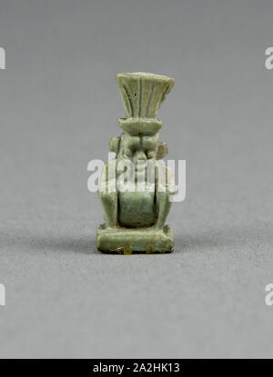 Amulett des Gottes Bes, 3. Zwischenzeit, Dynastie 21 - 25 (1070 - 656 v. Chr.), Ägypten, Ägypten, Fayence, 2.1 × 1 × 0,75 cm (3/4 x 3/8 x 1/4" Stockfoto