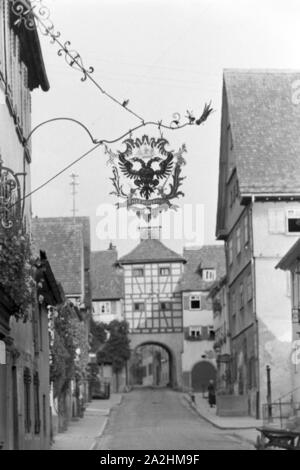 In einer Kleinstadt, Deutschland 1930er Jahre. In einer kleinen Stadt, Deutschland 1930. Stockfoto