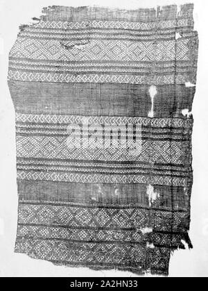Fragment, Mamluk Periode (1250 - 1517), aus dem 15. Jahrhundert, Ägypten, Ägypten, Bettwäsche, in Leinwandbindung, bestickt, 33 × 22,9 cm (13×9 Stockfoto