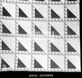 Handtücherwechsel (Leihen und Borgen Quilt), 1835, United States, Baumwolle, in Leinwandbindung, zusammengesetzt mit Baumwolle, in Leinwandbindung, gedruckt, gesteppt, gesichert mit Baumwolle, in Leinwandbindung, Rot und Grün auf weißem Grund, 211,4 x 224,5 cm (83 1/4 x 88 3/8 in Stockfoto