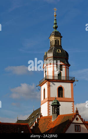 Erbach im Odenwald: Kirchturm der lutherischen Pfarrkirche, Kreis Odenwald, Hessen, Deutschland Stockfoto