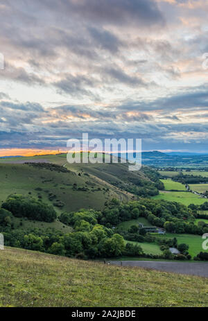 Querformat von Devil's Dyke Parkplatz von Hügeln in der South Downs in der Mid Sussex Bezirk West Sussex, England, UK. Porträt. Stockfoto