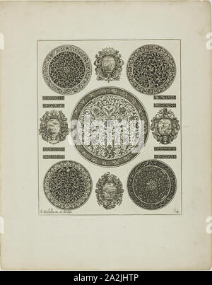 Platte vier, von Buch des Ornaments, 1704, Simon Gribelin II, Französisch, 1661-1733, Frankreich, Gravur auf Papier, 194 x 158 mm (Bild/Platte), 296 × 232 mm (Blatt Stockfoto